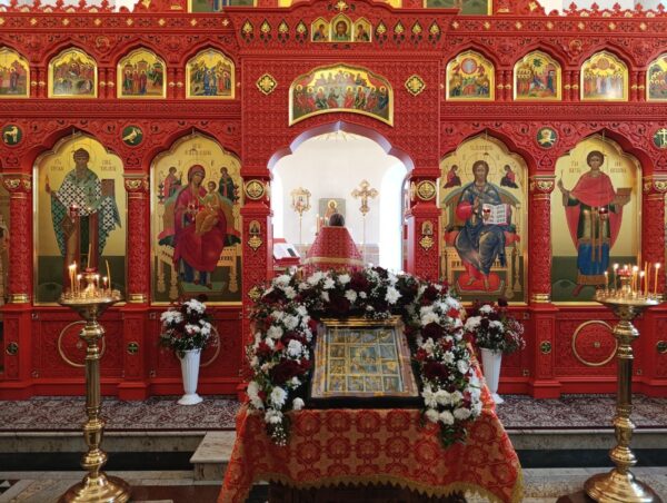 23.04.2025. Божественная литургия. Крестный ход. Фото