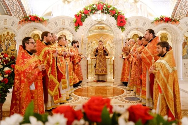 25.04.2025. Божественная литургия в  кафедральном соборе Рождества Христова